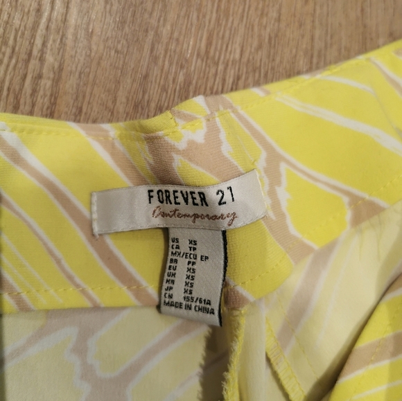 Yellow wide leg pants trousers - Picture 6 of 8